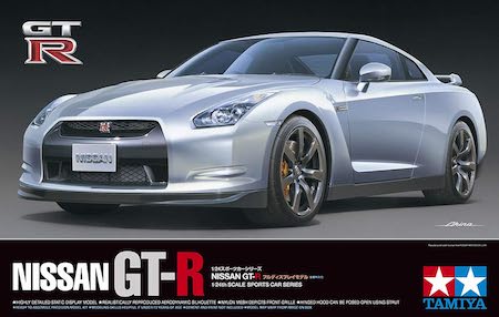 Tamiya Nissan GT-R R35 - 1/24 Scale Model Kit 24300